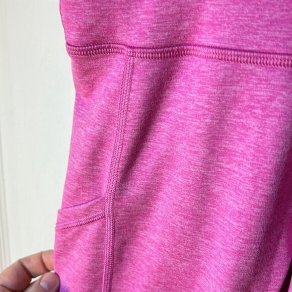 Size small aerie pink, athletic leggings made of polyester and elastane - Picture 3 of 6
